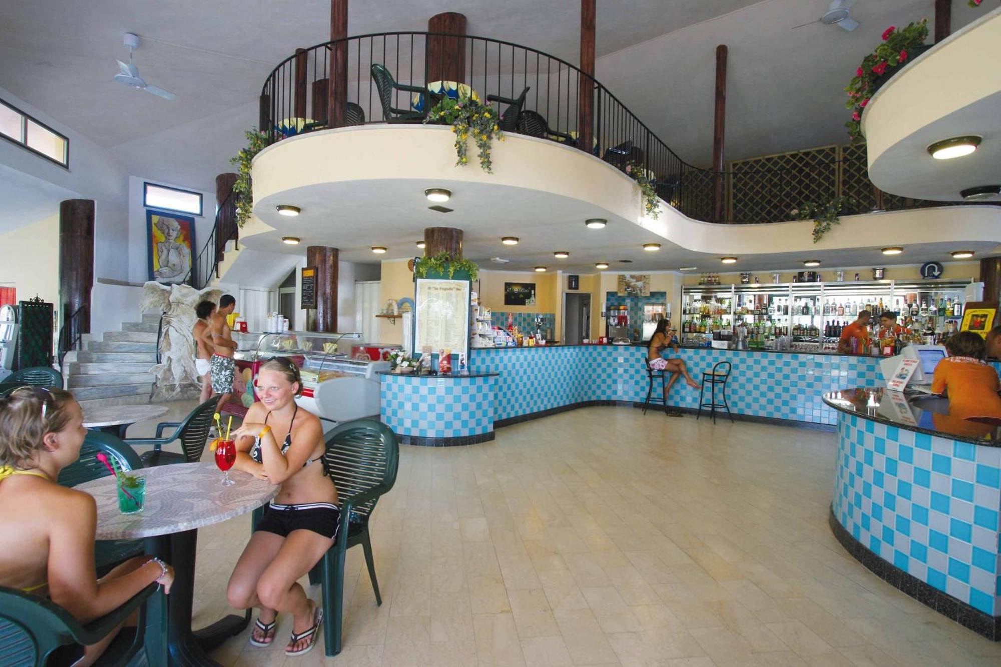 Villaggio Torre Ruffa Robinson カーポ・ヴァチカーノ エクステリア 写真